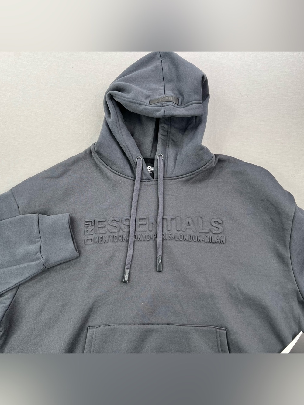 DR ESSENTIALS COLLECTION PULLOVER HOODED SWEATSHIRT